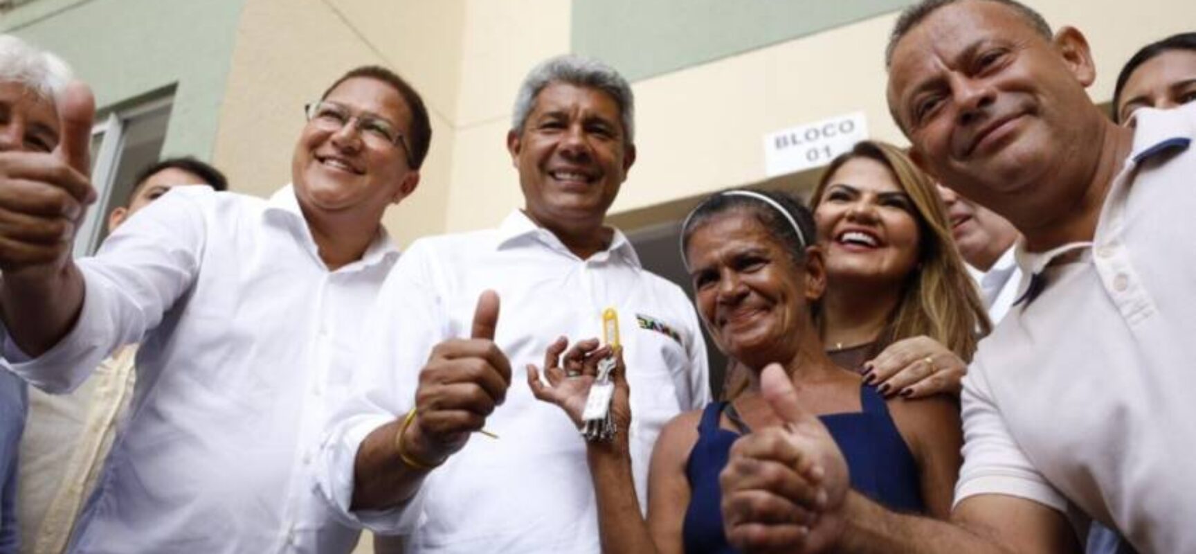 Governo do Estado entrega 80 novas habitações para famílias atingidas pelas chuvas em Itabuna