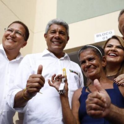 Governo do Estado entrega 80 novas habitações para famílias atingidas pelas chuvas em Itabuna