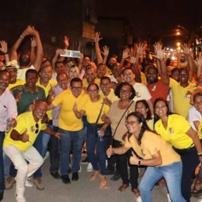 *ILHÉUS: Bento Lima Arrasta Multidão em Corpo a Corpo no Bairro Nossa Senhora da Vitória*