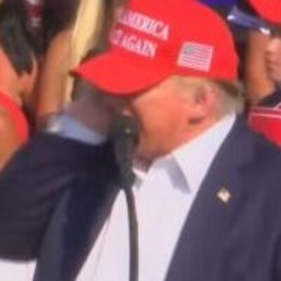 Trump realiza ato político e retoma campanha eleitoral após tentativa de atentado