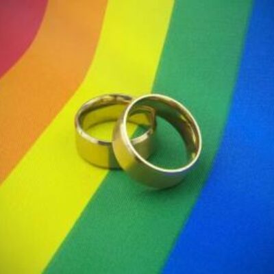 MP realiza união de 28 casais LGBTQIAPN+ nesta sexta