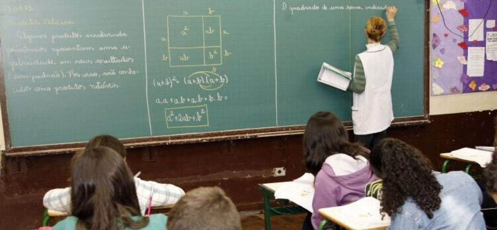 Projeto cria política de incentivo à formação de professores para a educação básica