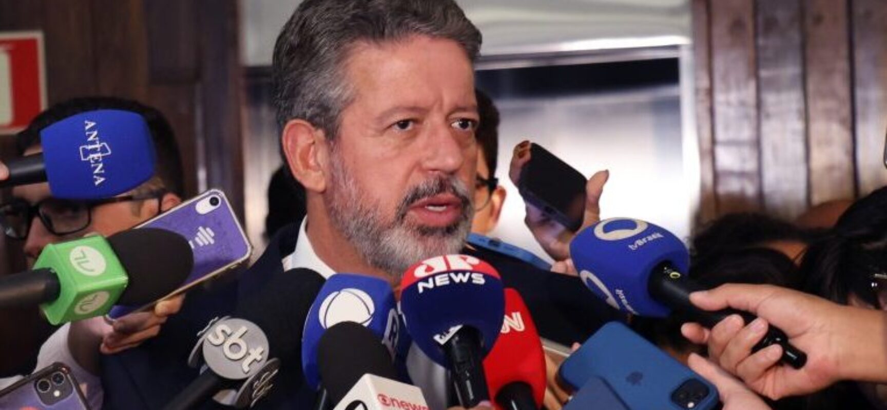 Regulamentação da reforma tributária será votada a partir da próxima quarta-feira, diz Lira