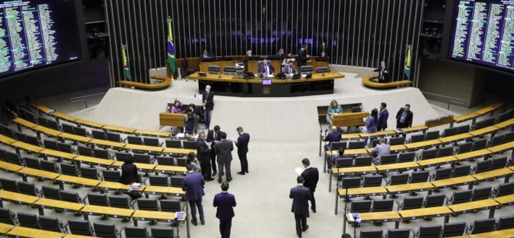 Câmara aprova dispensa da comprovação de feriado local na contagem de prazo de recurso no Judiciário