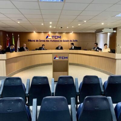 CONTAS DE MAIS QUATRO PREFEITURAS SÃO APROVADAS