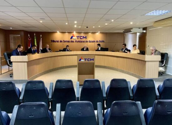 CONTAS DE MAIS QUATRO PREFEITURAS SÃO APROVADAS