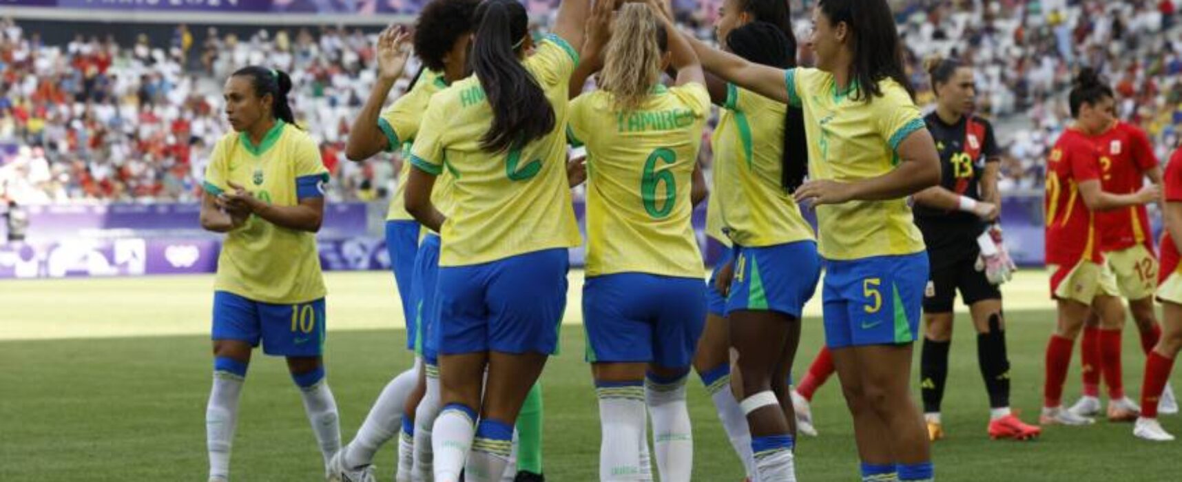 Apesar da última derrota, Seleção brasileira feminina é classificada nas quartas de final das Olimpíadas