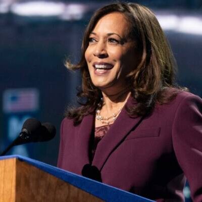 Kamala está à frente de Trump em nova pesquisa divulgada nos EUA