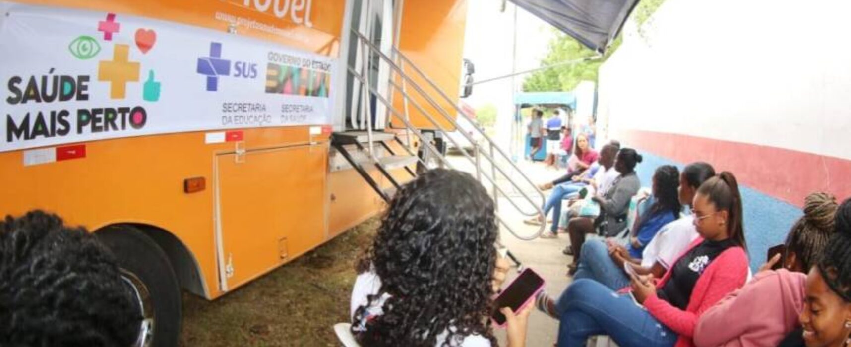 Odontomóvel chega a Feira de Santana e atende a rede estadual de ensino