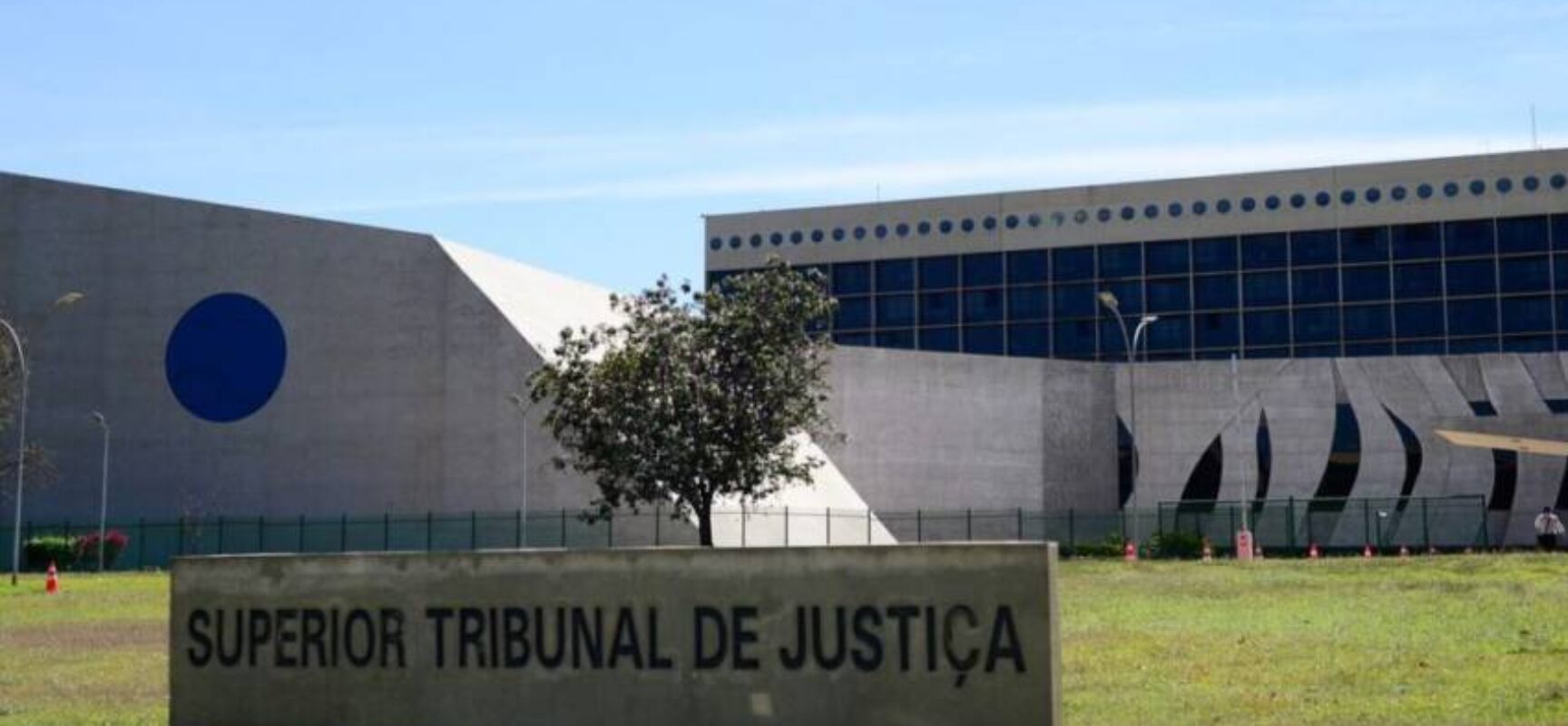 STJ publica edital de concurso público com salário inicial de R$ 12,4 mil
