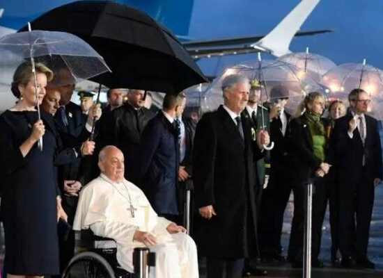 Presidente da Bélgica pressiona o papa Francisco sobre casos de abuso sexual do clero católico