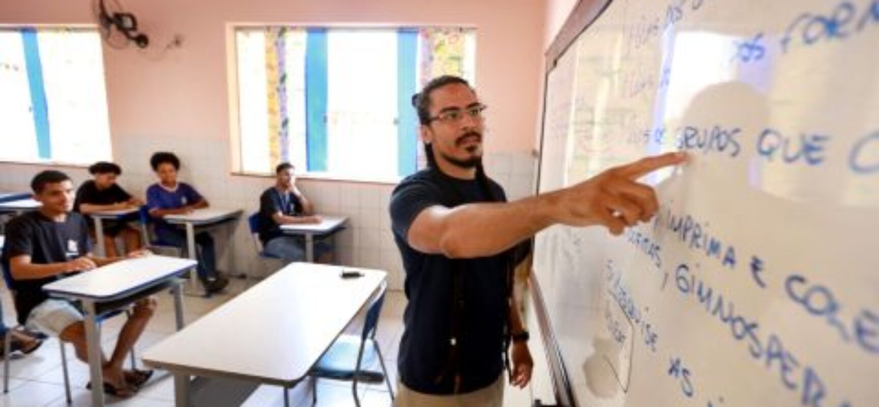 Estado convoca 1.677 novos profissionais da Educação, nesta quarta-feira (25)
