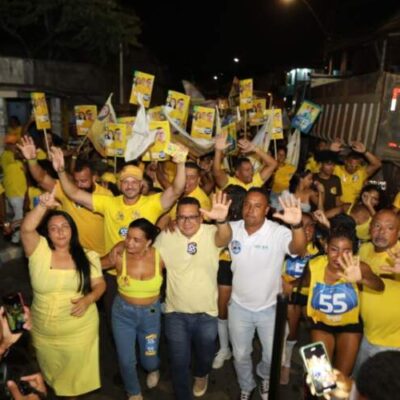 Ilhéus: Bento Lima e Missionária Kátia arrastam multidão durante caminhada nas ruas da Avenida Esperança