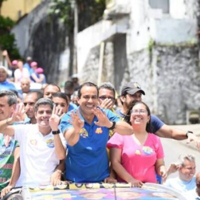 “A cidade inteira está colada com o time do trabalho”, diz Bruno Reis em carreata por Vila Laura e Brotas