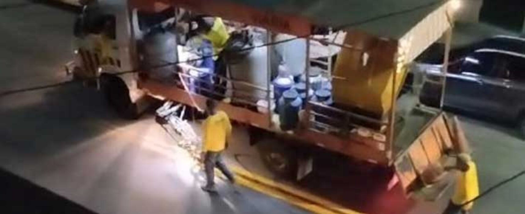 *Ilhéus inicia requalificação da sinalização viária, renovando as pinturas de faixas de pedestres e demarcações de vias*