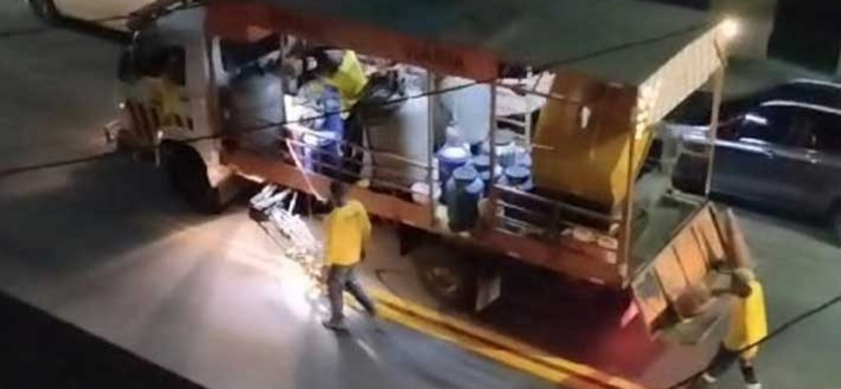 *Ilhéus inicia requalificação da sinalização viária, renovando as pinturas de faixas de pedestres e demarcações de vias*