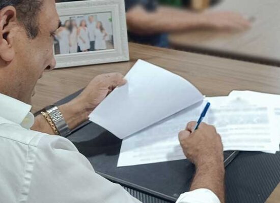 Prefeito Marão anuncia comissão para realização concurso público ainda este ano