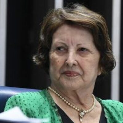 Morre a ex-senadora Maria do Carmo Alves, a mulher com mais mandatos na Casa