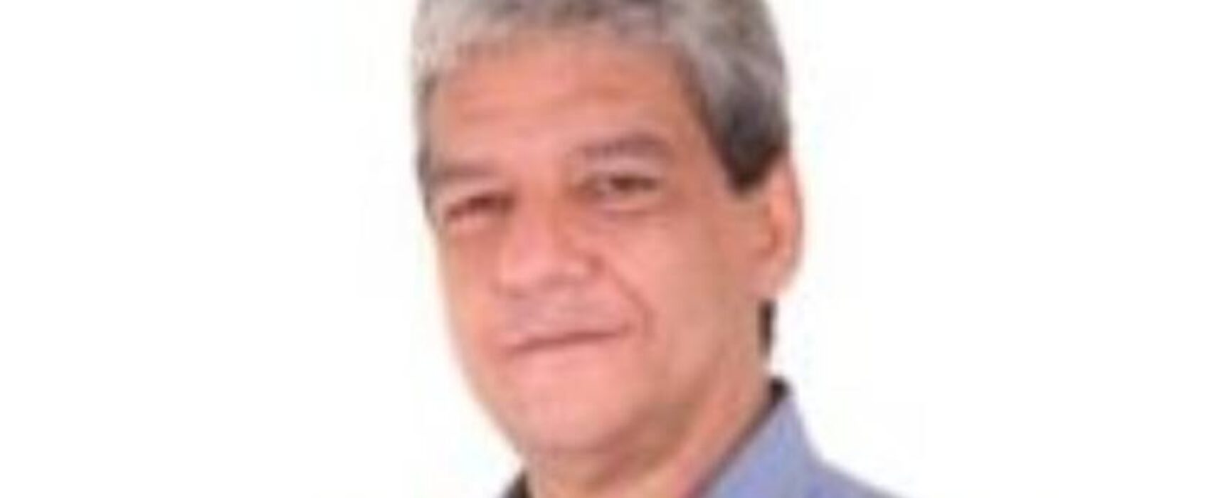 *POR PROF. LÚCIO GUSMÃO: Uma cadeirada em Ilhéus não será preciso