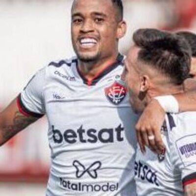 Vitória vence o Atlético-GO em luta direta contra o rebaixamento no Brasileiro