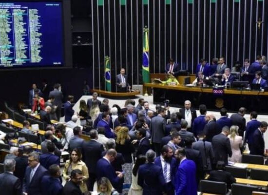 Senado aprova registro nacional de condenados por pedofilia e estupro Senado aprova registro nacional de condenados por pedofilia e estupro