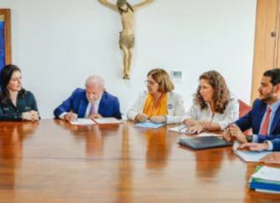 Lula sanciona lei que aumenta pena de feminicídio para até 40 anos Lula sanciona lei que aumenta pena de feminicídio para até 40 anos