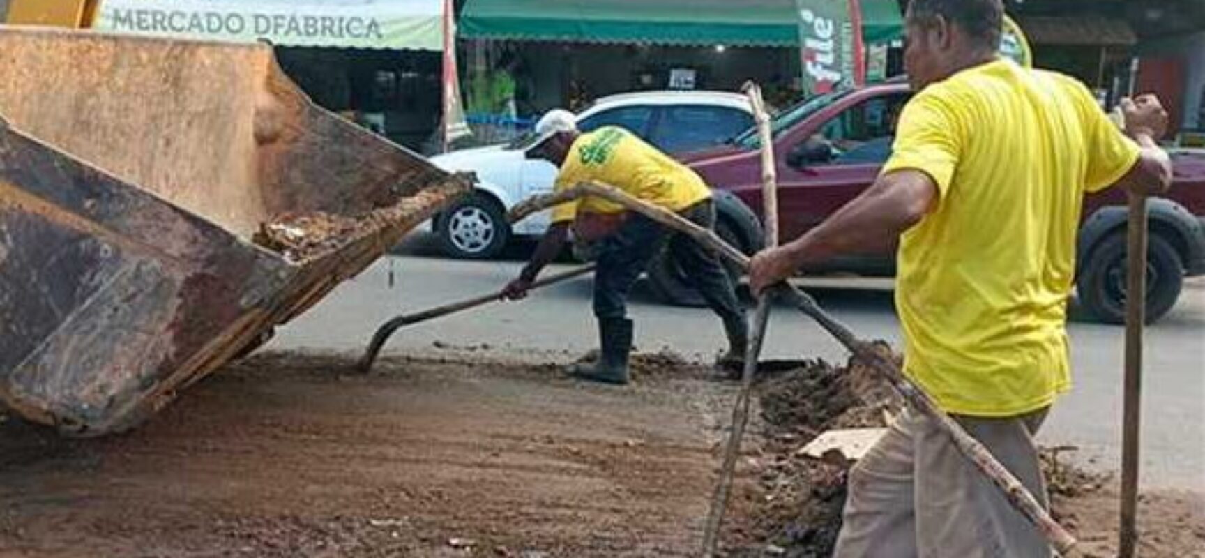 Prefeitura de Ilhéus realiza serviços de limpeza e pavimentação em diversas localidades Prefeitura de Ilhéus realiza serviços de limpeza e pavimentação em diversas localidades