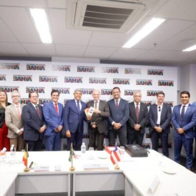 Em reunião, governador apresenta áreas de investimento na Bahia para embaixador da Bélgica