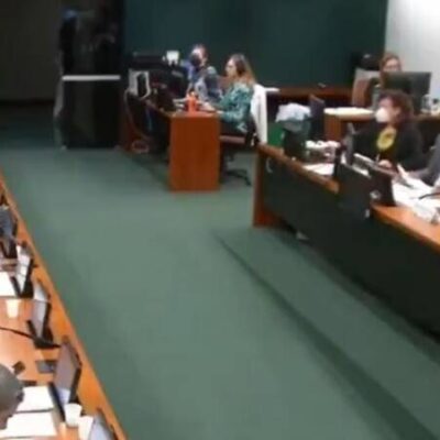 CCJ da Câmara aprova projeto que proíbe decisões individuais no STF