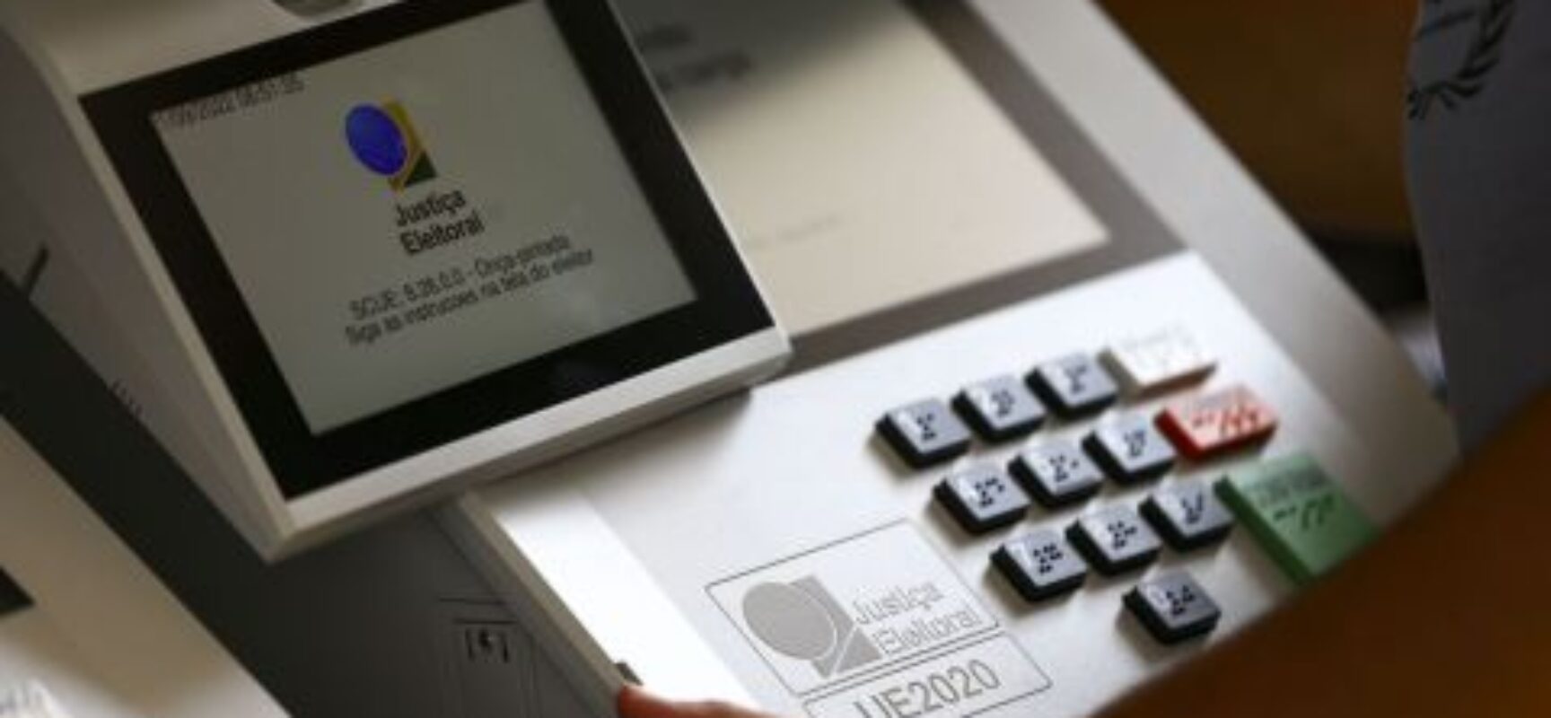40% do eleitorado não se identifica com nenhum espectro político