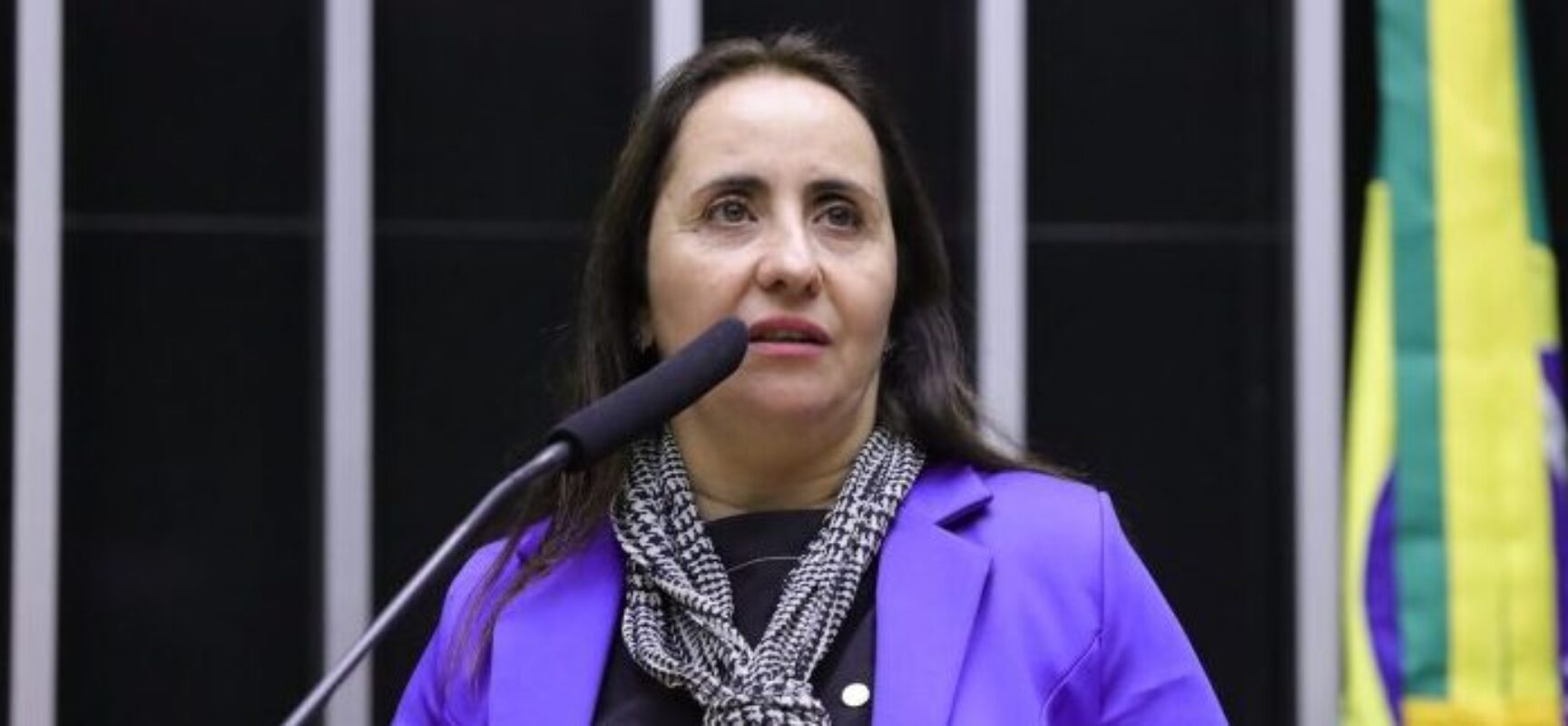 Projeto reduz base de cálculo da contribuição previdenciária dos empregadores