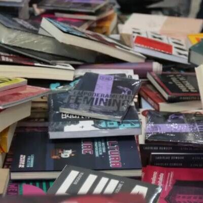 Senado aprova projeto de lei que fixa o preço de novos livros e limita descontos