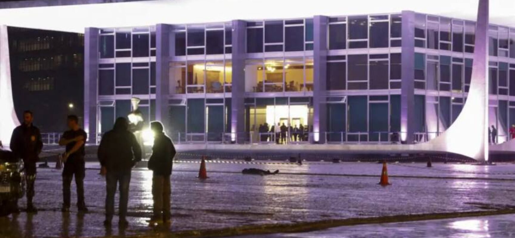 Lula se reunia com Zanin e Moraes no Alvorada durante ataque à Praça dos Três Poderes