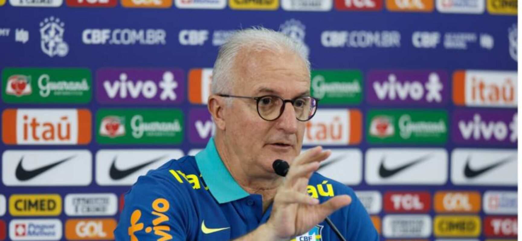 Dorival Júnior confirma mudança na escalação para encarar Uruguai