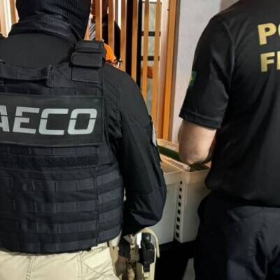 ‘Operação Patrocínio Indigno’ prende três pessoas por envolvimento com grupo miliciano em Feira de Santana