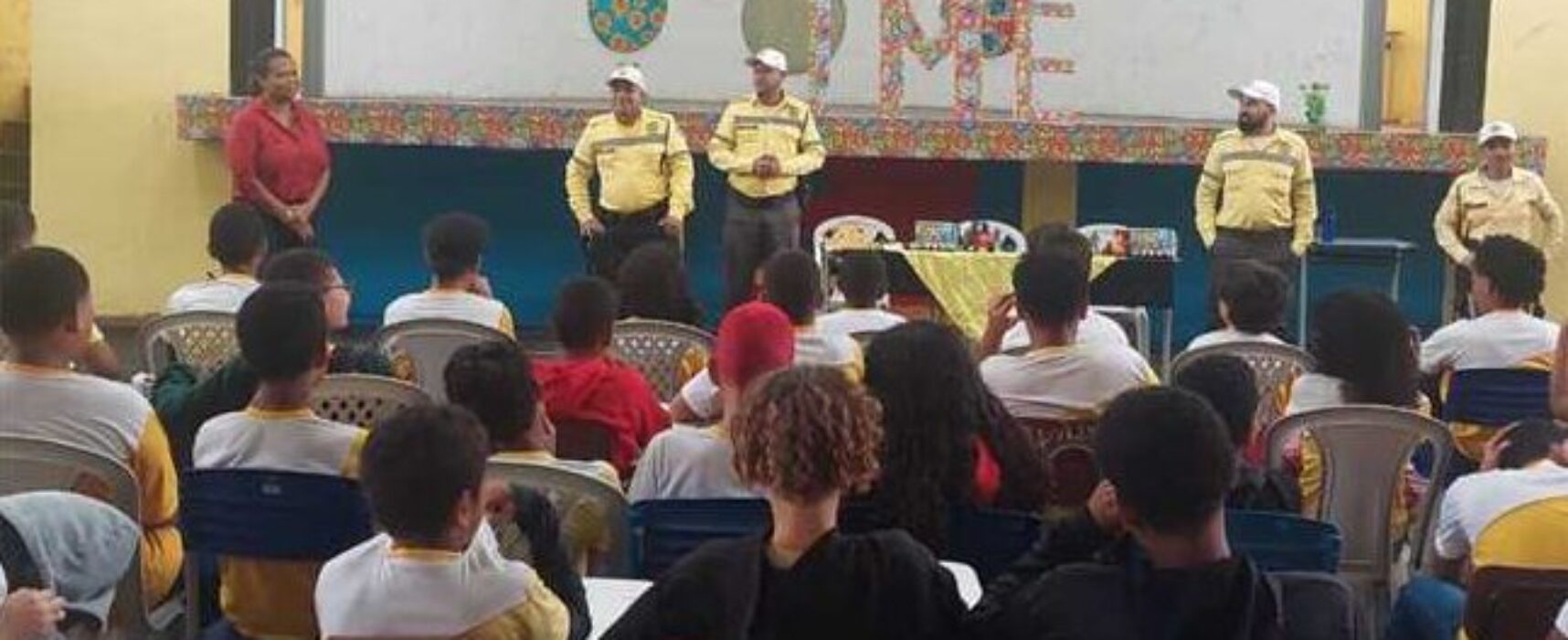 Prefeitura de Ilhéus firma parceria para implantar programa de Educação para o Trânsito nas escolas
