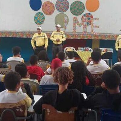 Prefeitura de Ilhéus firma parceria para implantar programa de Educação para o Trânsito nas escolas