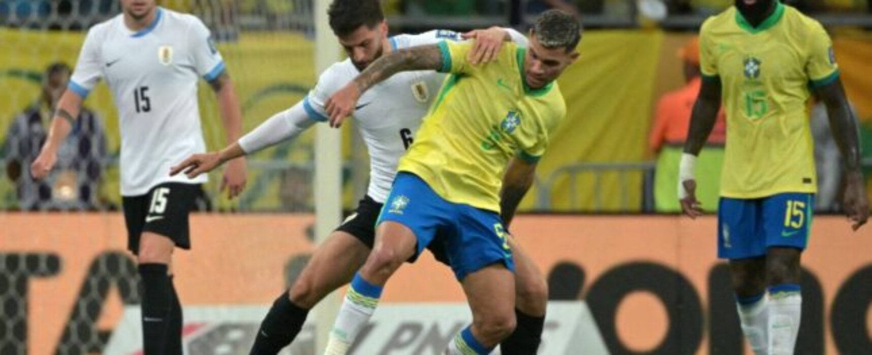 Brasil é improdutivo, empata com Uruguai em casa e perde posição nas Eliminatórias