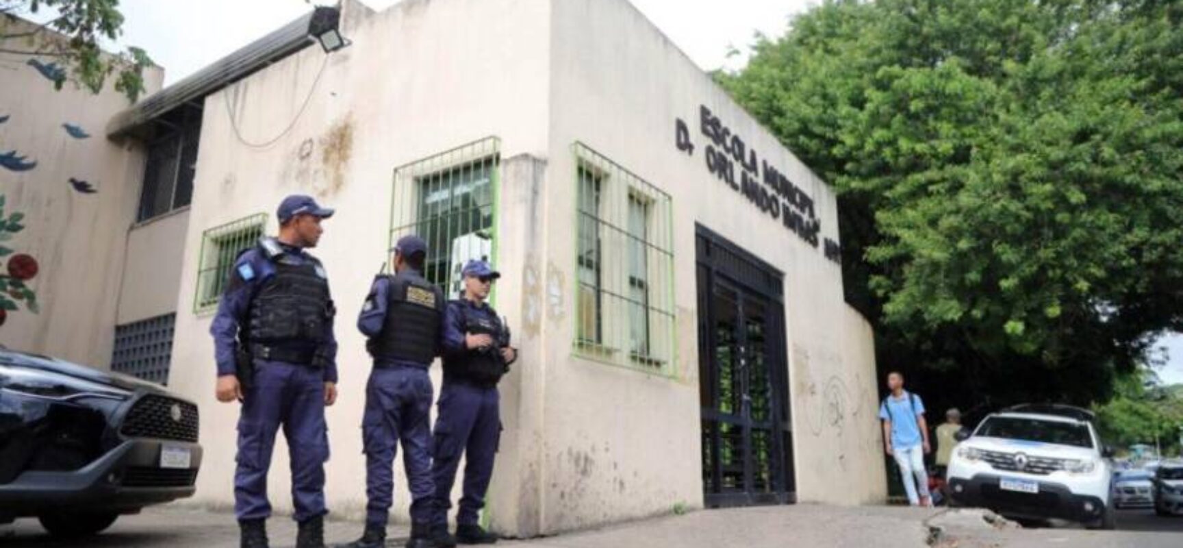 Comissão da Câmara de Salvador aprova projeto que propõe detectores de metais em escolas municipais