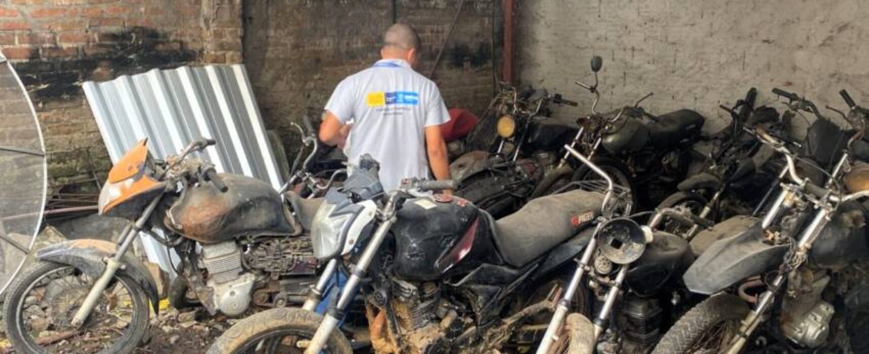 Agentes de Combate às Endemias de Itabuna realizam inspeção e divulga o Disque-Dengue