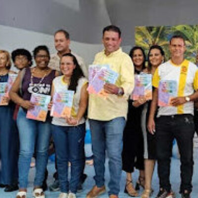 *Governo Marão é pioneiro, ao incentivar a produção de livros pelos alunos da Rede Municipal de Ensino, com o projeto Nas Ondas da Leitura*