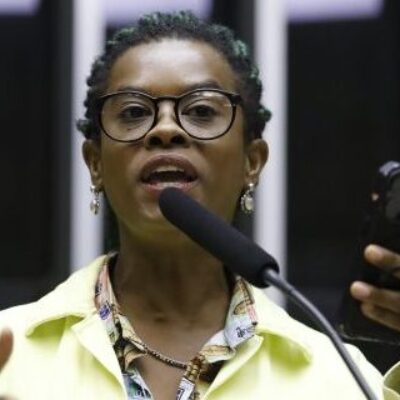 Câmara aprova 30% das vagas em concursos federais para pretos, pardos, indígenas e quilombolas