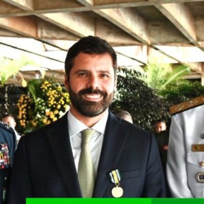 Secretário-executivo do MJSP é condecorado com a Medalha Mérito Estado-Maior Conjunto das Forças Armadas