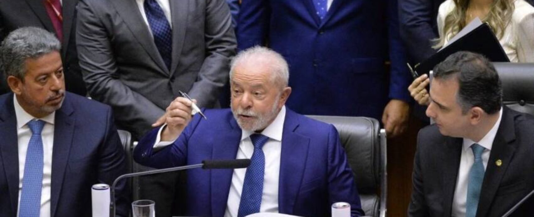 Lula sanciona com vetos primeira lei que regulamenta reforma tributária