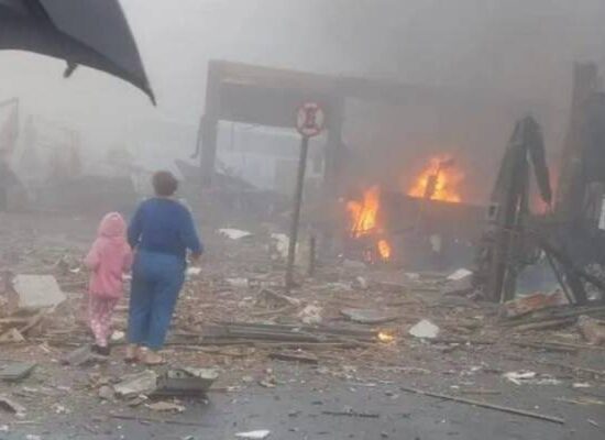 Avião cai no centro de Gramado na manhã deste domingo (22)