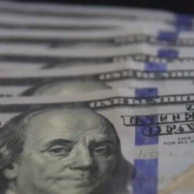 AGU consultará Banco Central sobre erro na cotação do dolár no Google