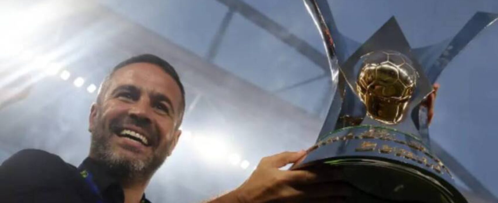 Artur Jorge, do Botafogo, é indicado a melhor técnico das Américas