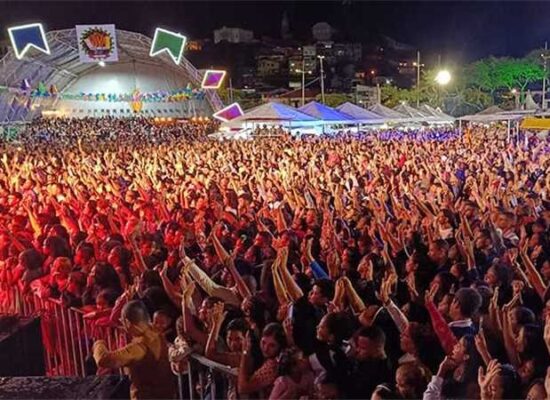 *Ilhéus fortalece identidade cultural com festas populares e religiosas*