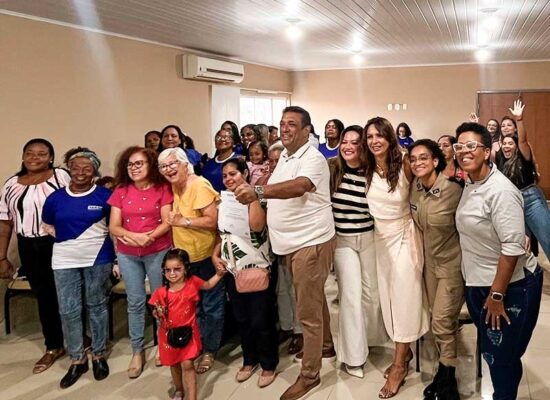 *Entrega de certificados marca encerramento de cursos profissionalizantes para mulheres em Ilhéus*