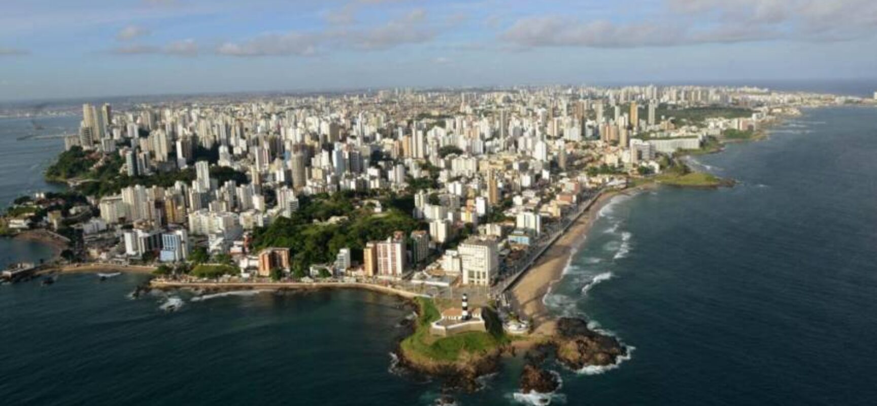 Salvador recebe mais de 750 mil turistas em abril e movimenta R$ 1,6 bilhão